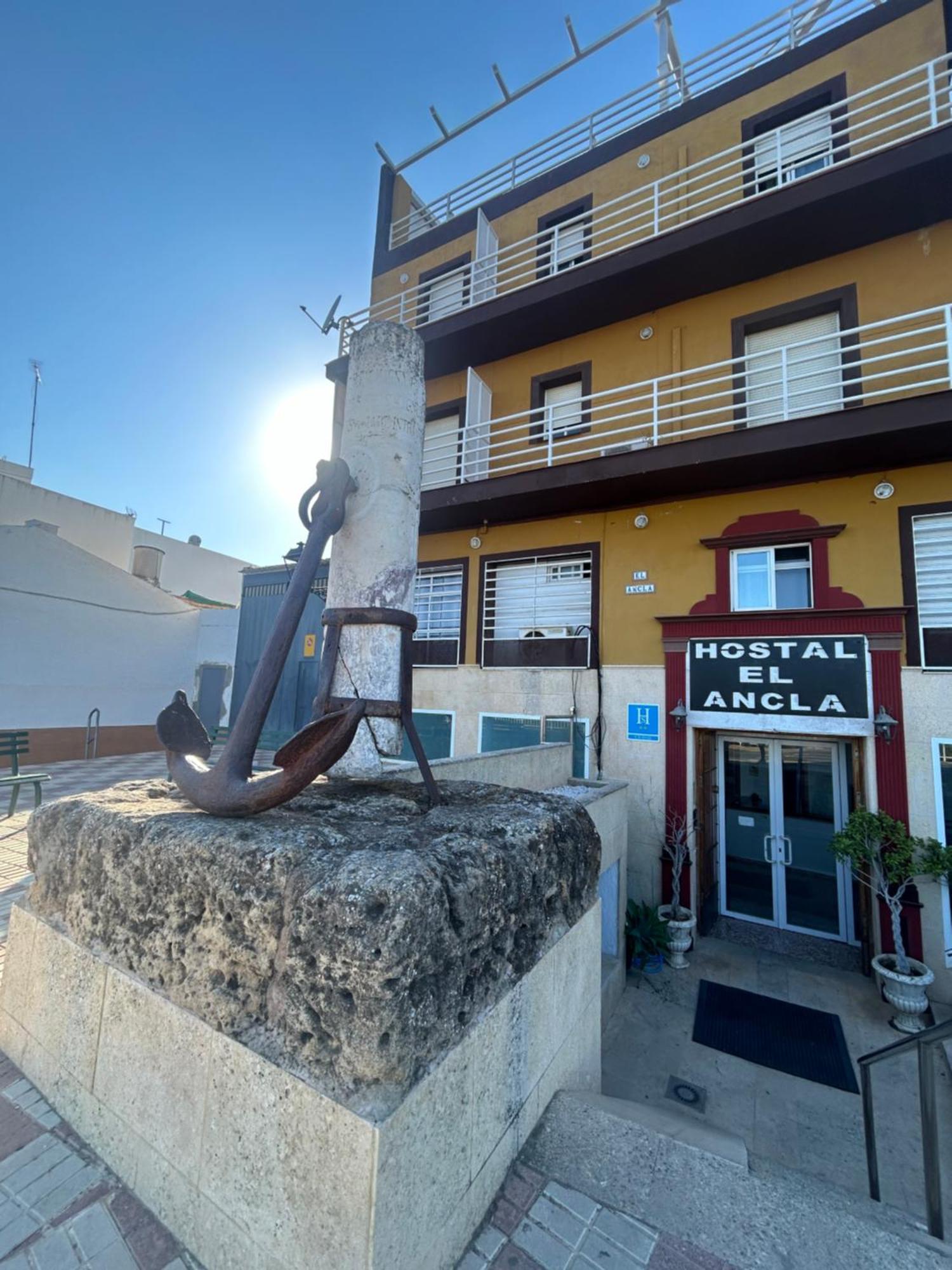 El Ancla Hotel Alcala del Rio Exterior photo